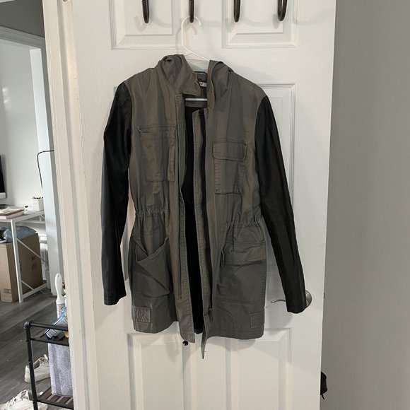 DKNY Rain Jacket Green - Picture 3 of 5